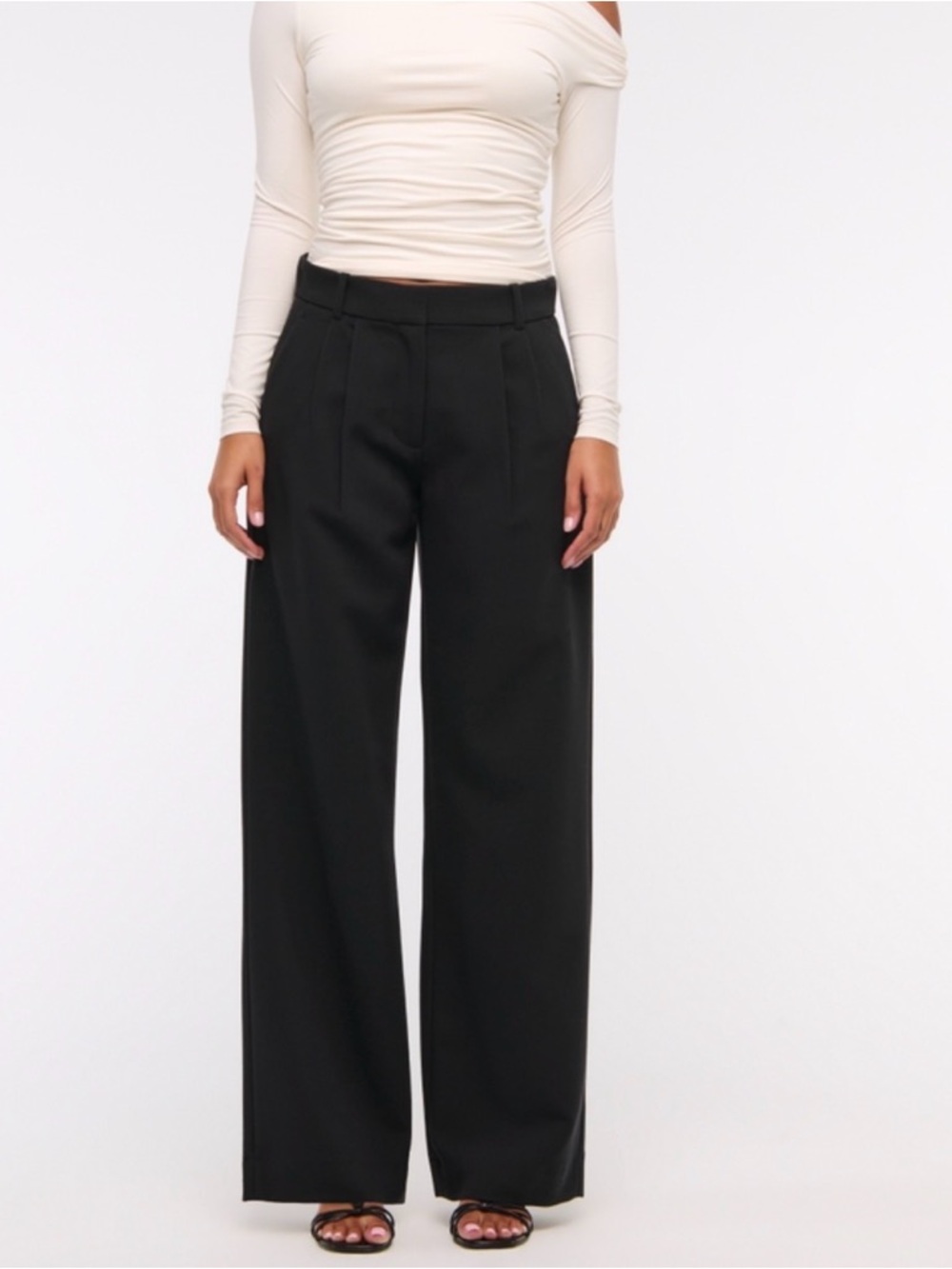 A&F Sloane Low Rise Tailored Wide Leg Pant